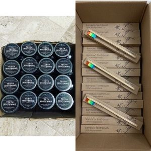 2 Teeth whitening charcoal powder 2 toothbrushes
